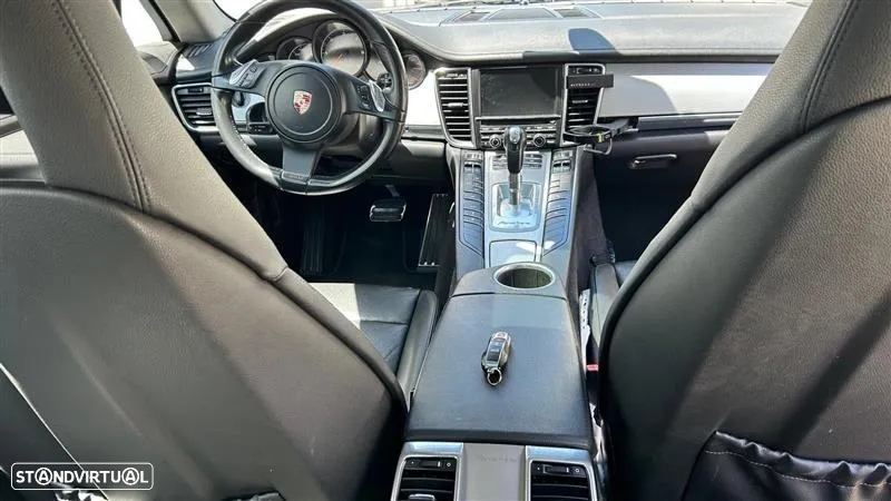 Porsche Panamera Platinum Edition - 11
