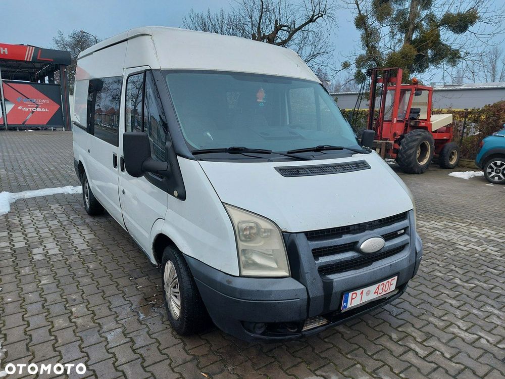 Ford Transit - 1