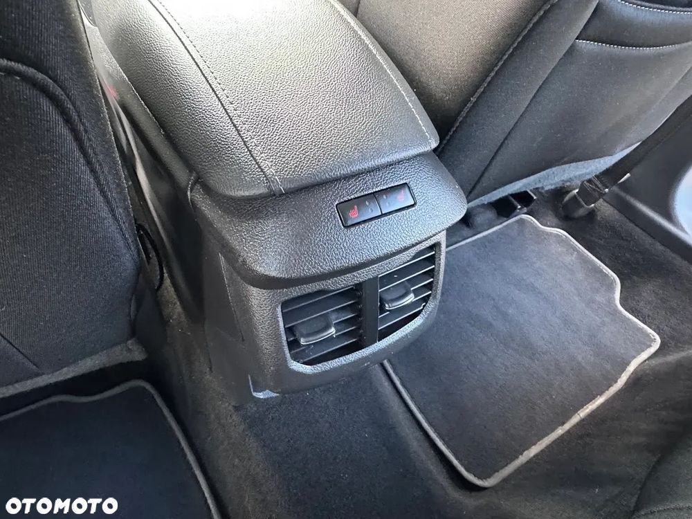 Ford Mondeo - 24