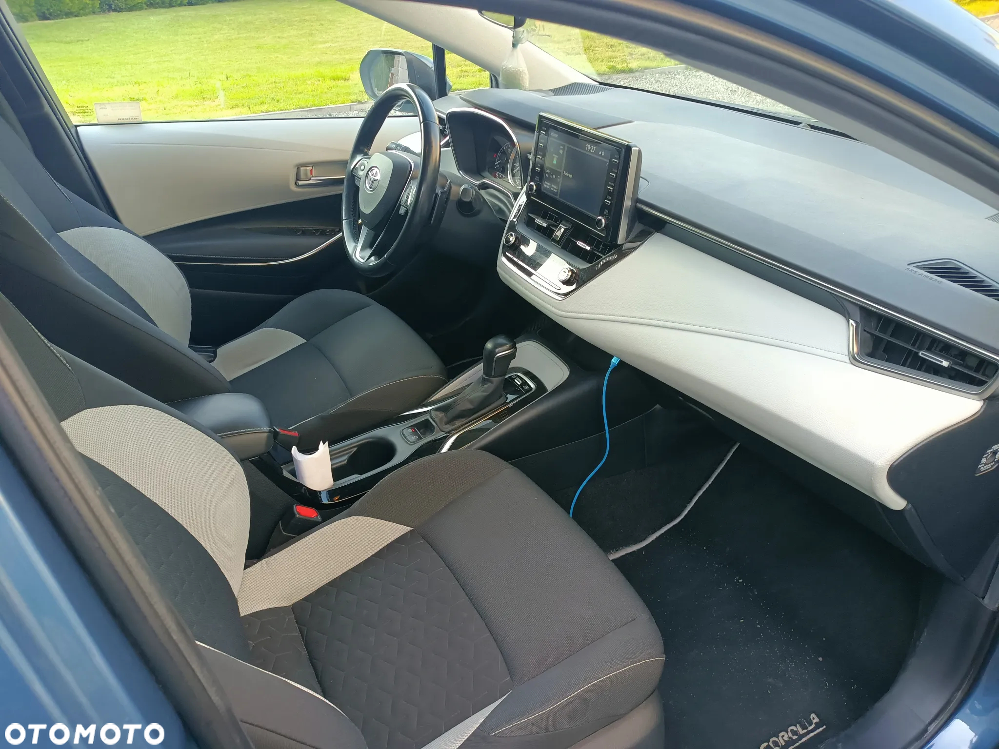 Toyota Corolla 2.0 Hybrid Comfort - 9