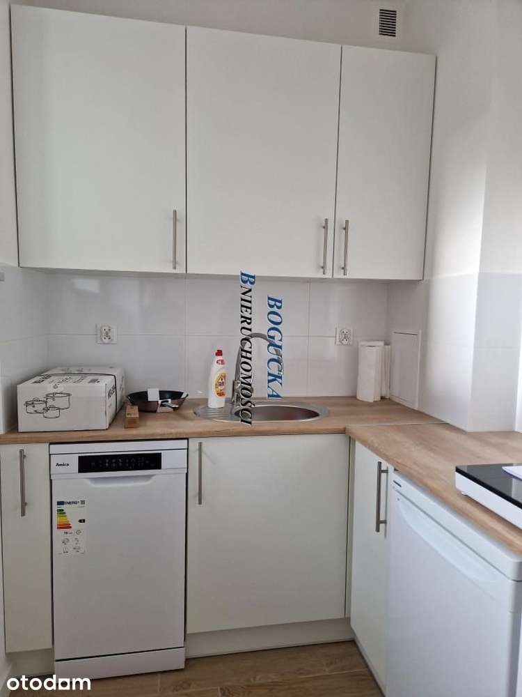 Centrum-Al.Wyzwolenia,1pok.-śliczne,meble,2500 Pln