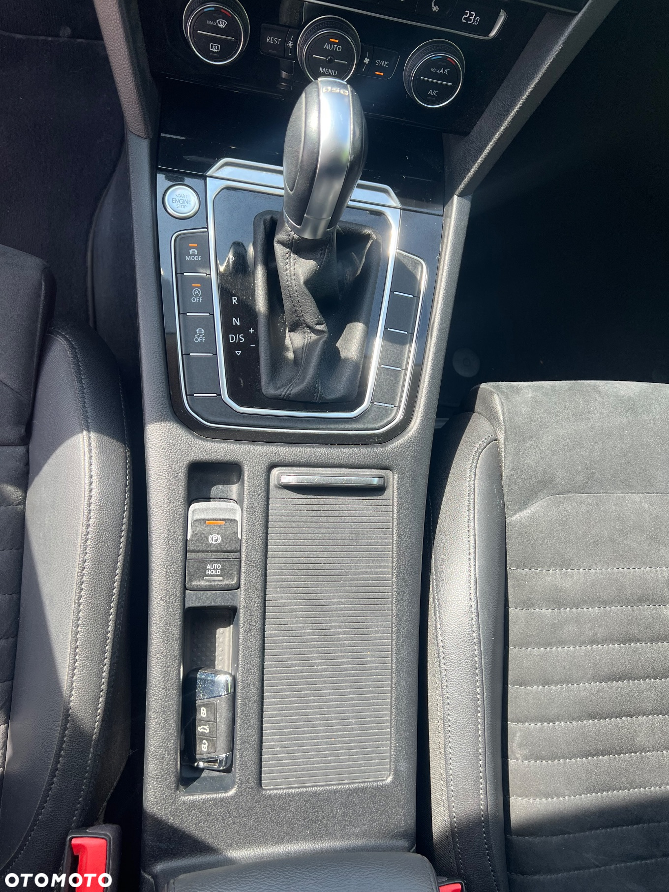 Volkswagen Passat 1.8 TSI BMT Highline DSG - 30