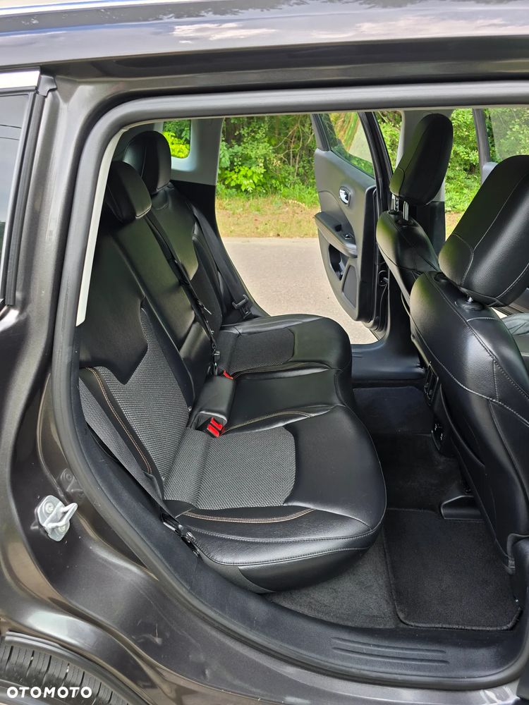 Jeep Compass 2.0 MJD Limited 4WD S&S - 24