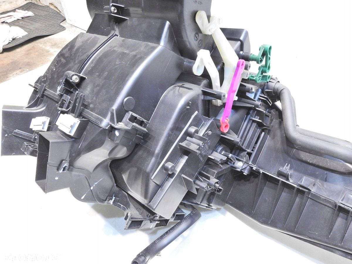 NAGRZEWNICA AUDI A4 B7 2.0 TFSI 8E1819151 - 2