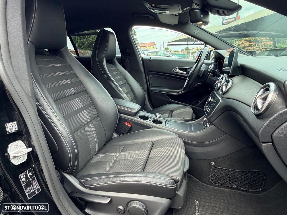 Mercedes-Benz CLA 180 d 7G-DCT Urban - 19