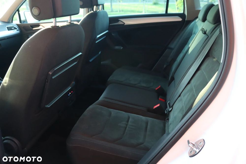 Volkswagen Passat 2.0 TDI SCR Highline DSG - 40