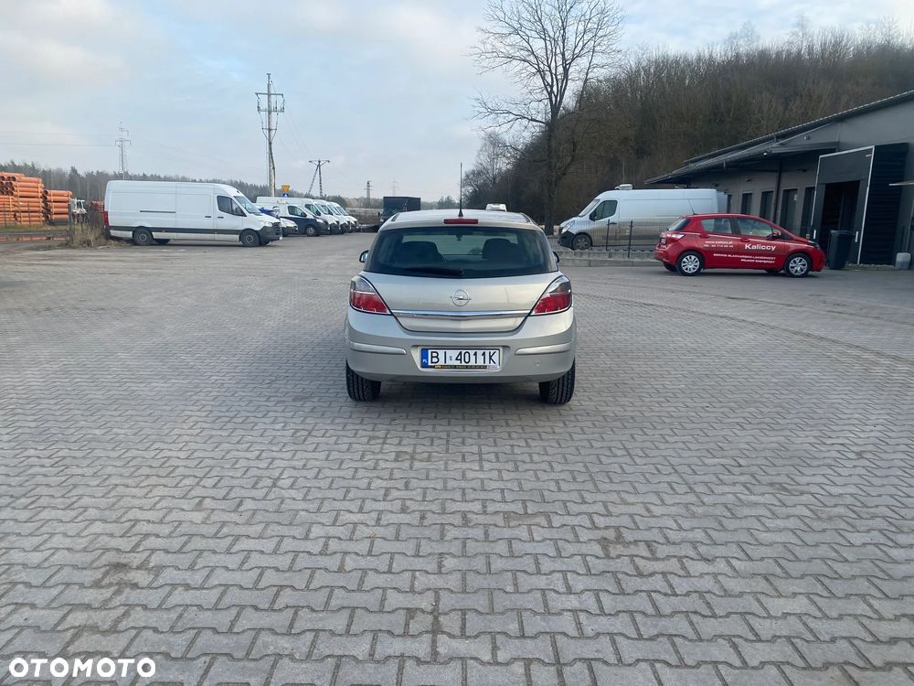 Opel Astra 1.4 Enjoy - 12