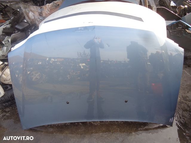 Vand capota fata Dacia Logan din 2004-2010 fara rugini putin lovita - 1