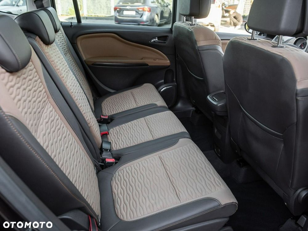 Opel Zafira Tourer 2.0 CDTI Innovation - 11