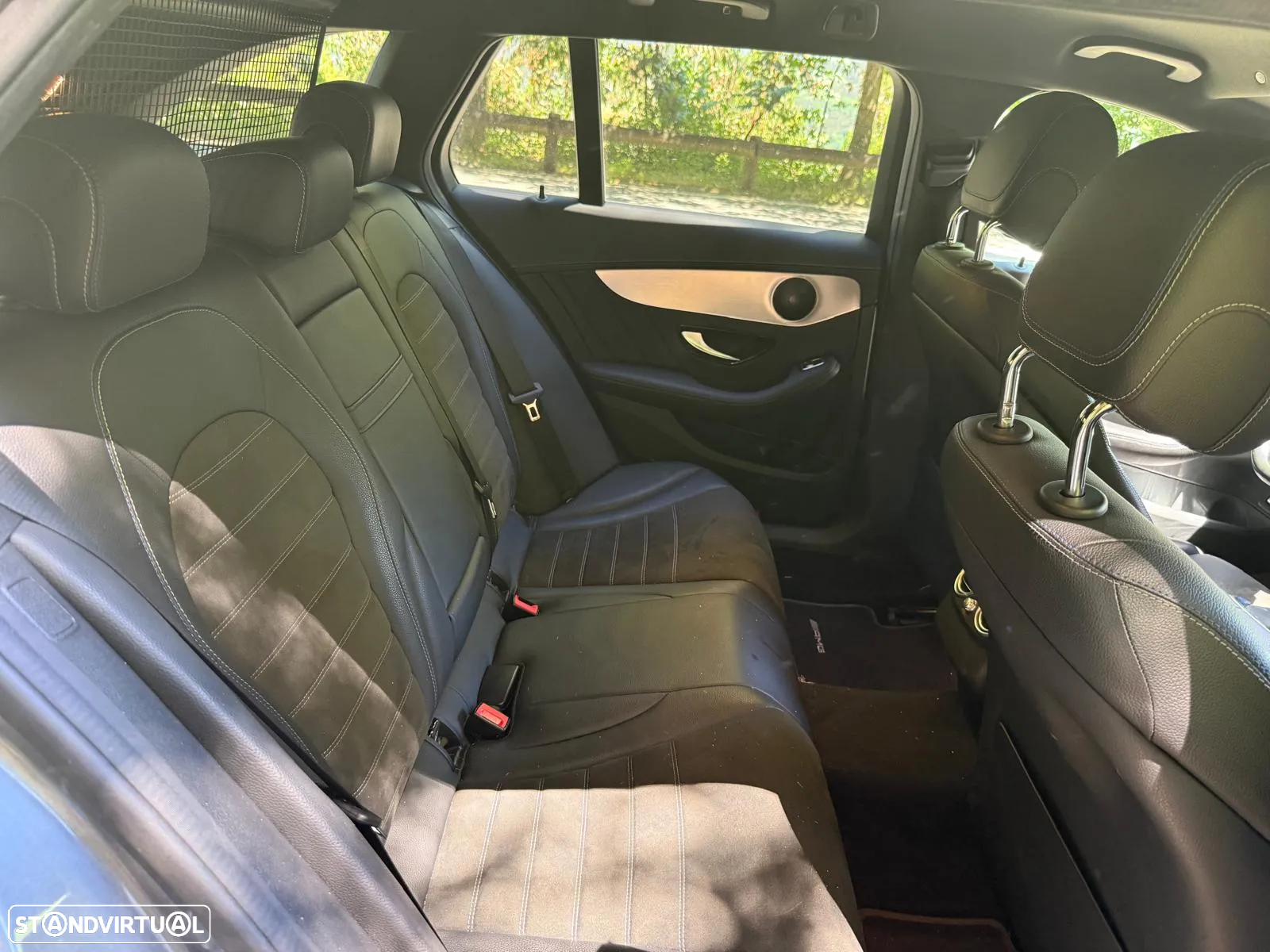 Mercedes-Benz C 300 de AMG Line - 8