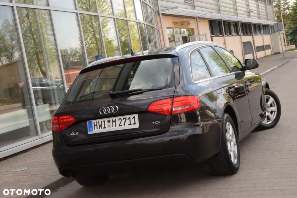 Audi A4 Avant - 15