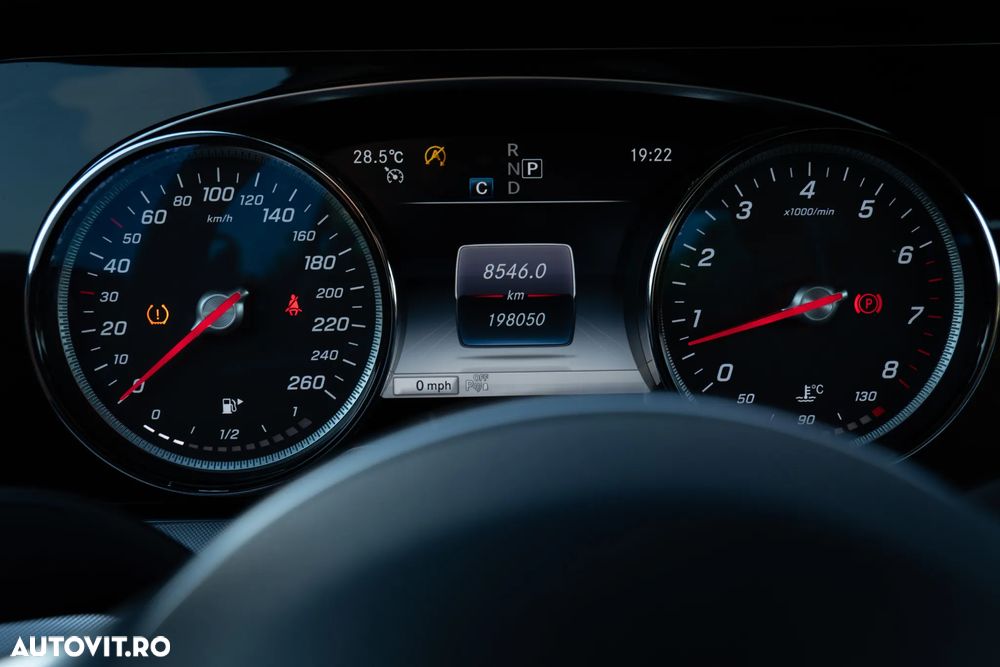 Mercedes-Benz E 200 - 8