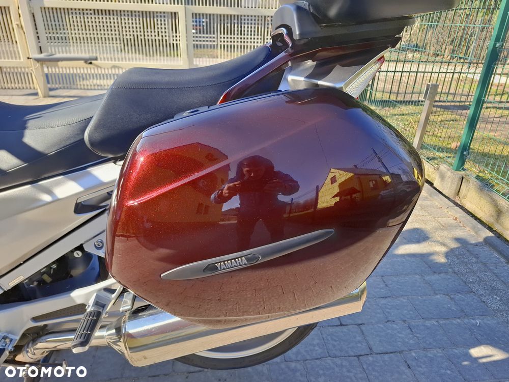 Yamaha FJR - 32