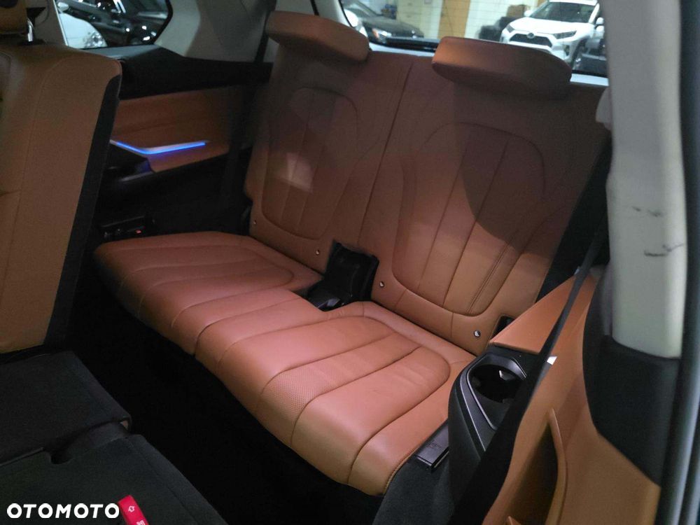 BMW X7 xDrive40i - 14