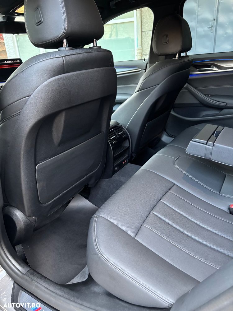 BMW Seria 5 520d Touring Aut. M Sport Edition - 12