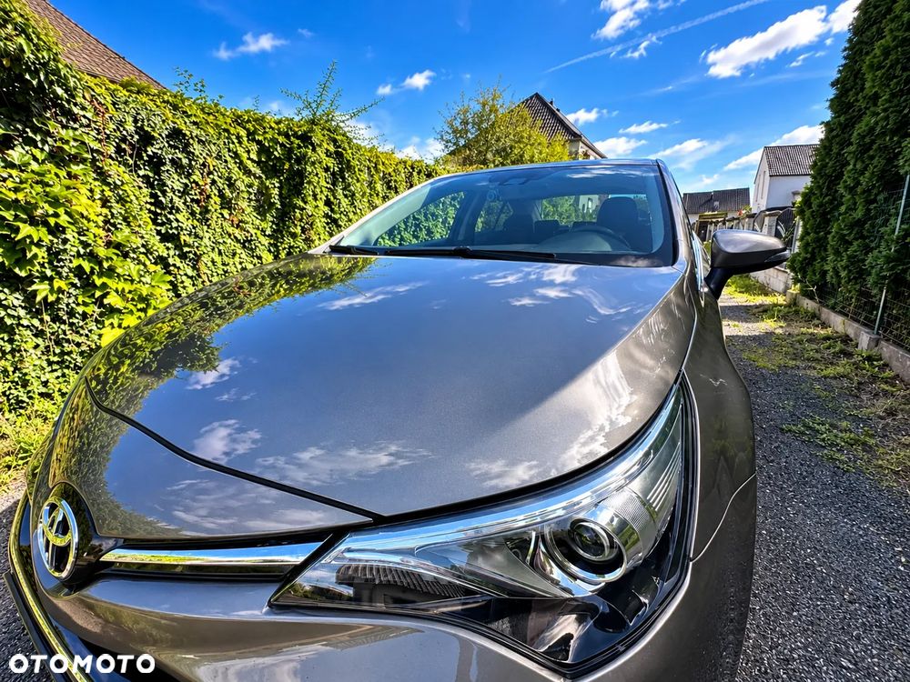 Toyota Avensis 2.0 Prestige MS - 2