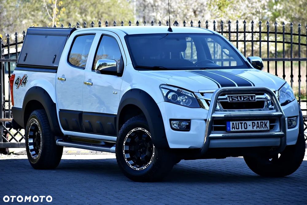 Isuzu D-Max 4x4 Double Cab Custom - 3
