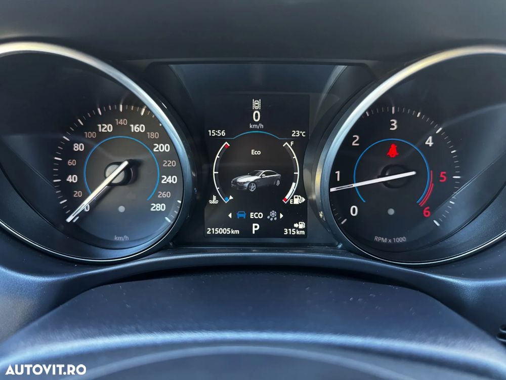 Jaguar XE 2.0 Prestige - 26