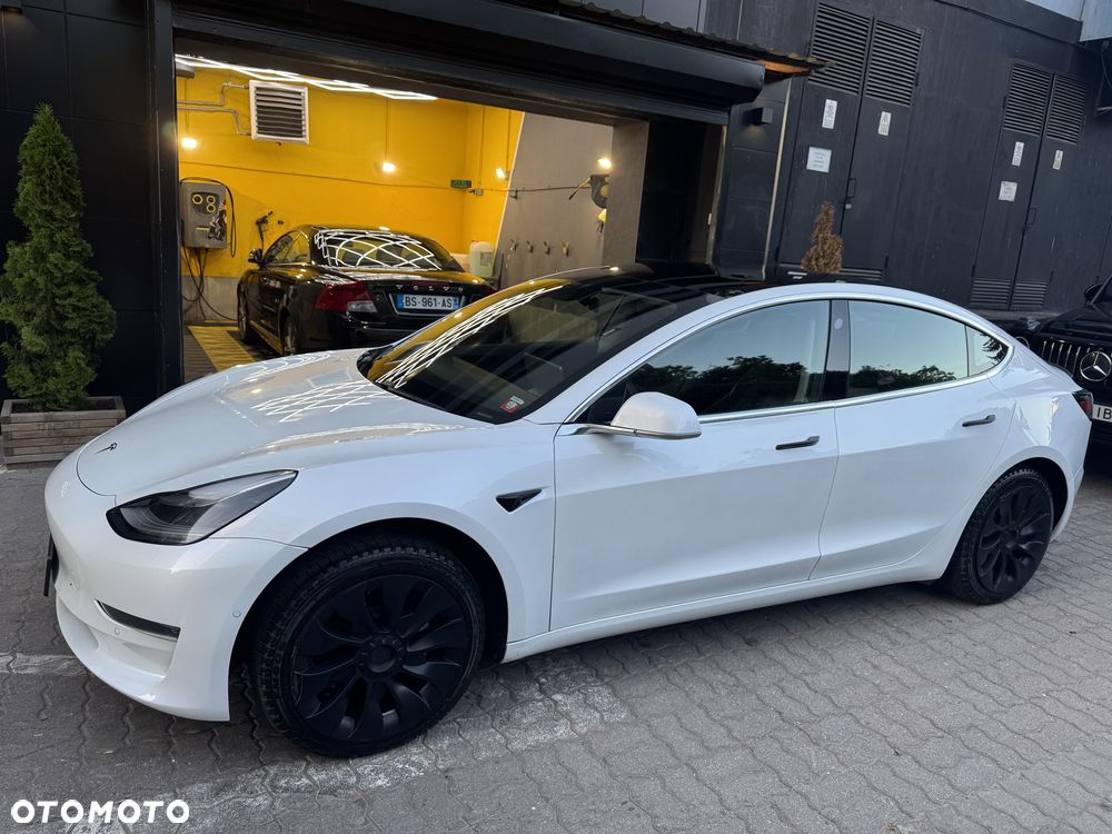 Tesla Model 3 Standard Range Plus - 1