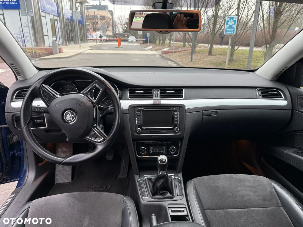 Skoda Superb 1.6 TDI Elegance - 22