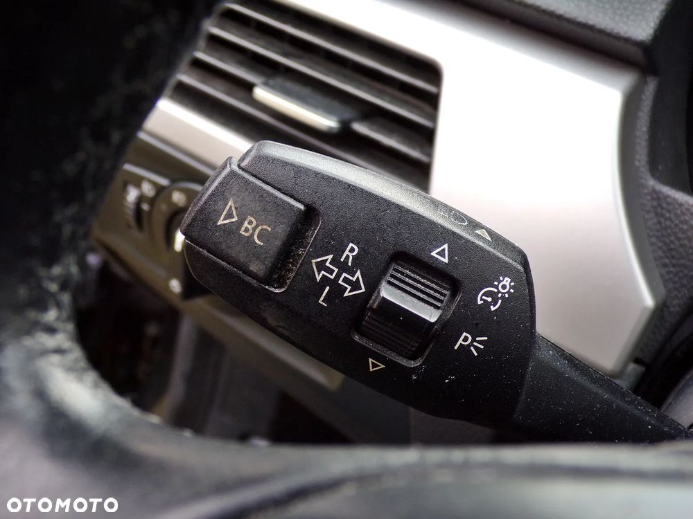 BMW Seria 3 320d DPF Efficient Dynamics Edition - 21