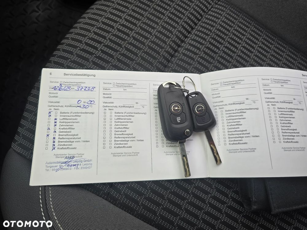 Opel Astra - 32