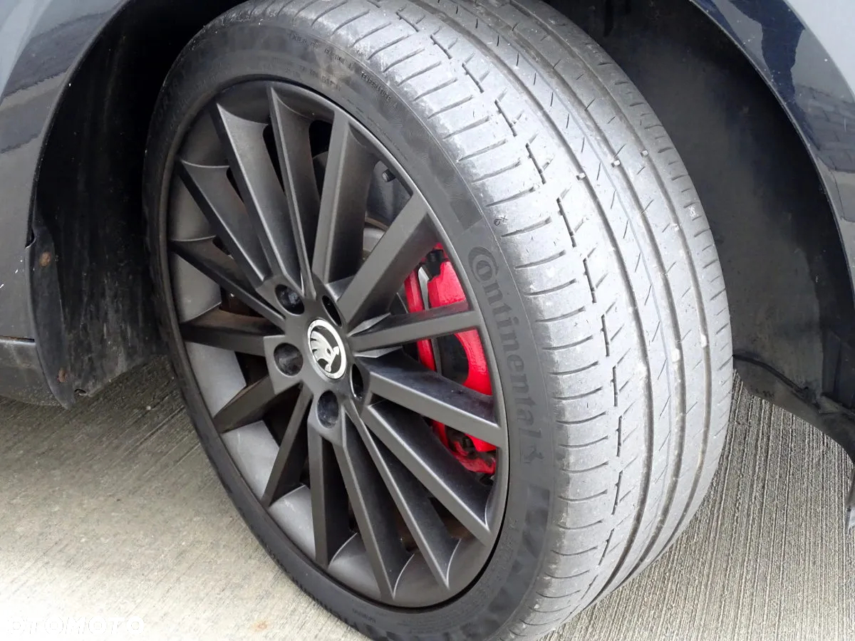 Skoda Octavia 2.0 TDI RS - 27