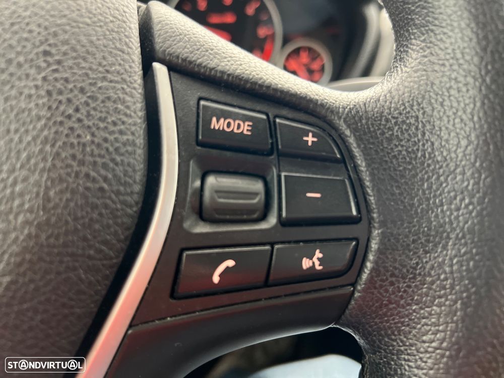 BMW 320 Gran Turismo d Line Luxury - 22