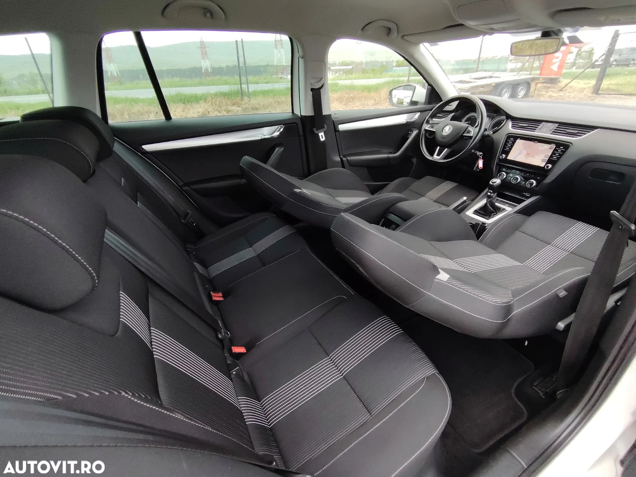 Skoda Octavia Combi 1.6 TDI Sport Edition - 6