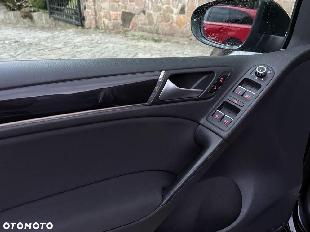 Volkswagen Golf 2.0 GTI DSG - 28