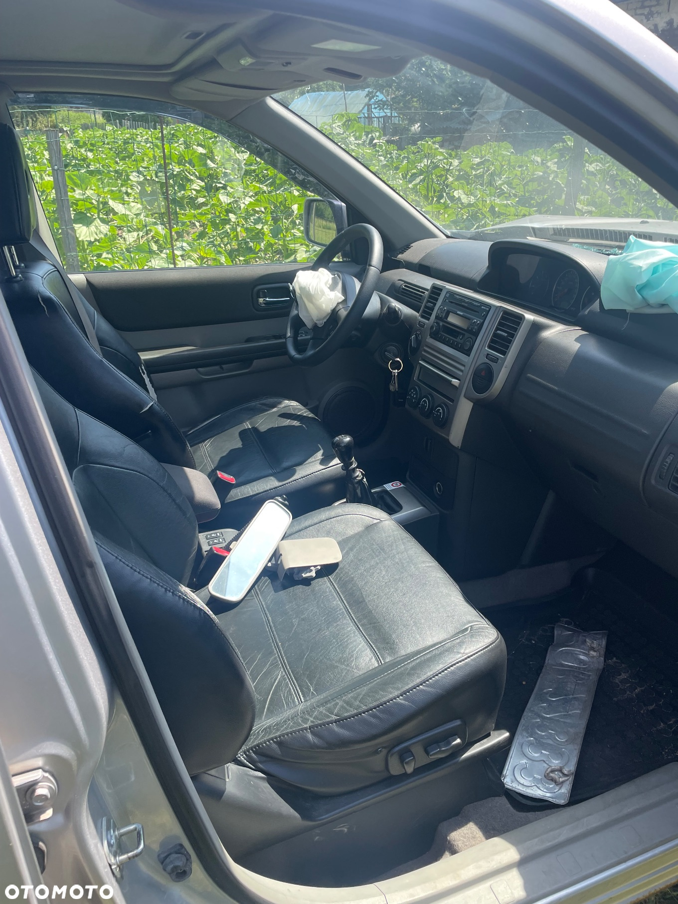 Nissan X-Trail 2.2 dCi 4x4 DPF Elegance - 4