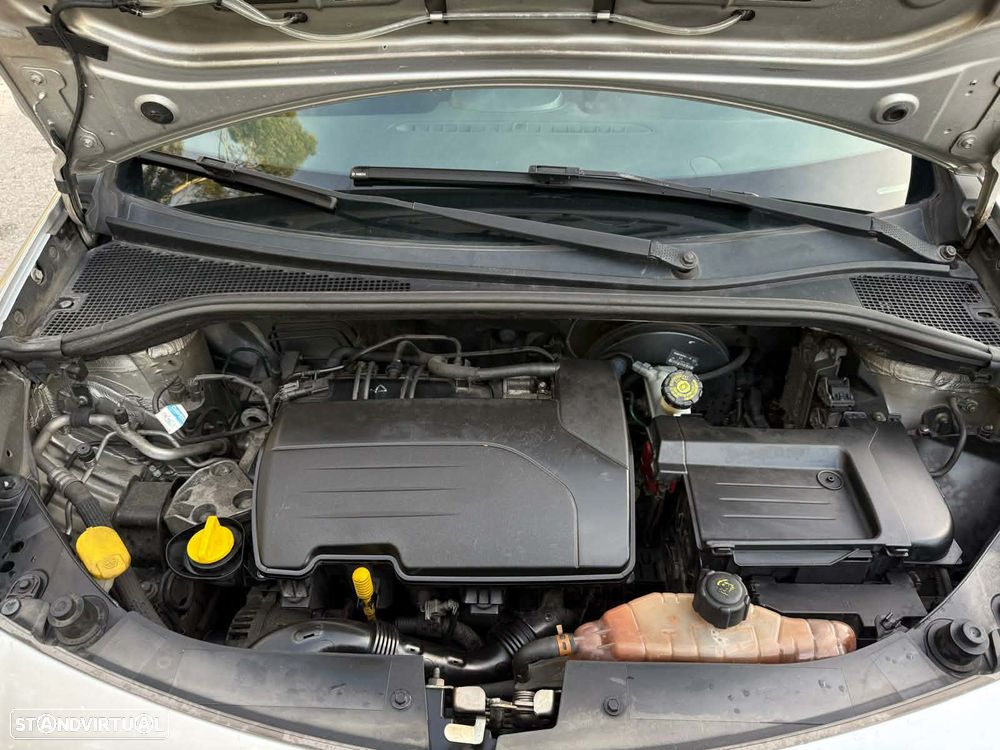 Renault Clio 1.2 16V Dynamique S - 14