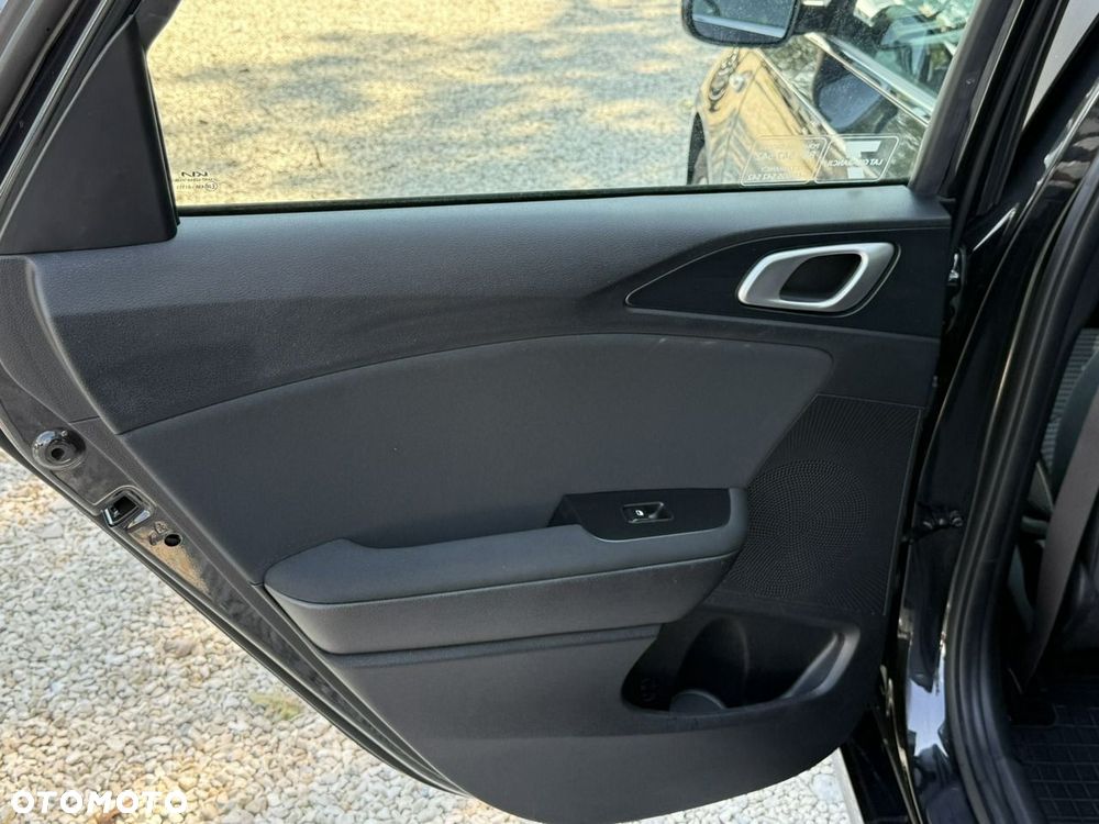 Kia Ceed - 14