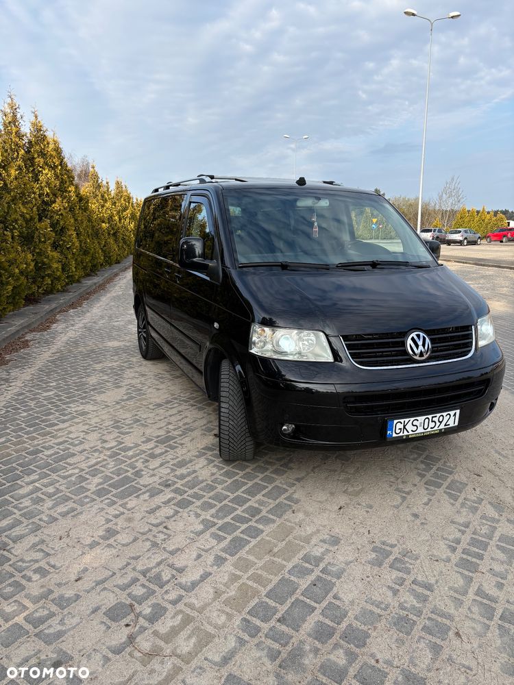 Volkswagen Multivan - 2