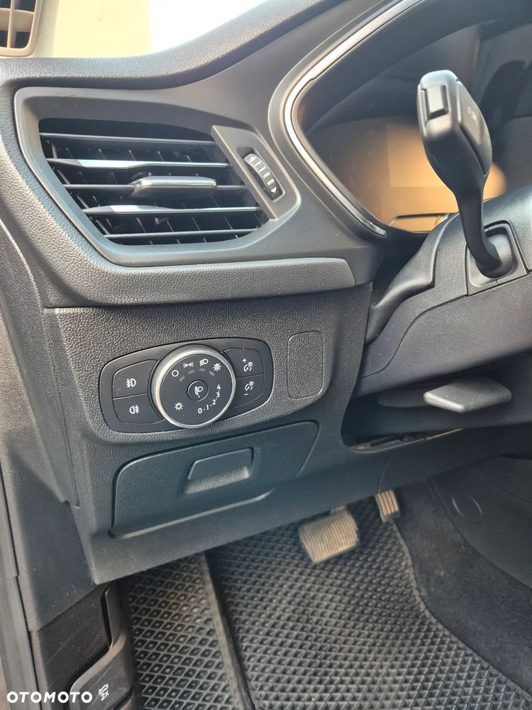 Ford Focus 1.0 EcoBoost Active - 16