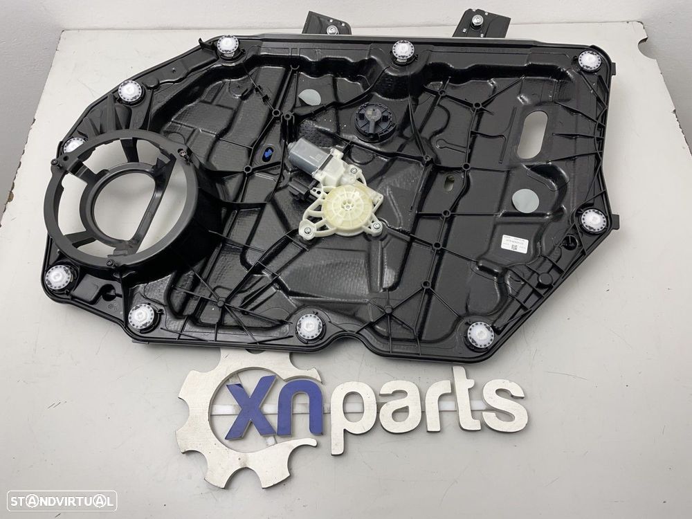 Motor elevador Dto Frente Usado FORD FOCUS IV Turnier 1.0 EcoBoost REF. JX7B-14A... - 1