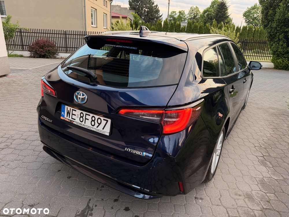 Toyota Corolla 1.8 Hybrid Comfort - 12