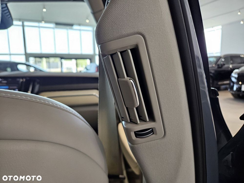 Volvo XC 60 - 33
