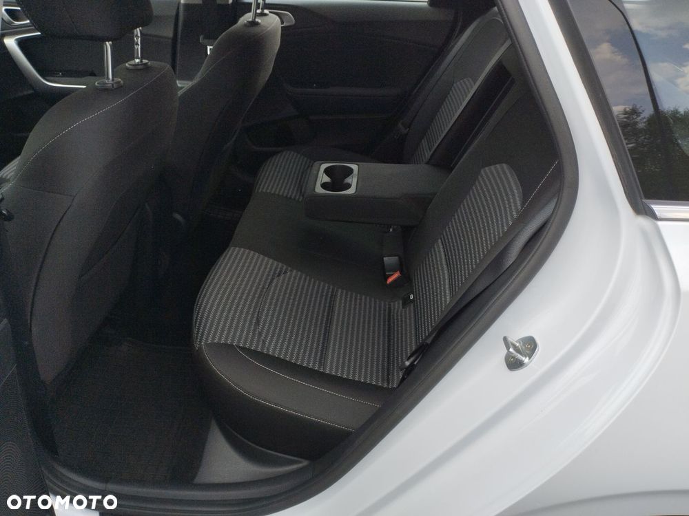 Kia Ceed 1.5 T-GDI M - 20