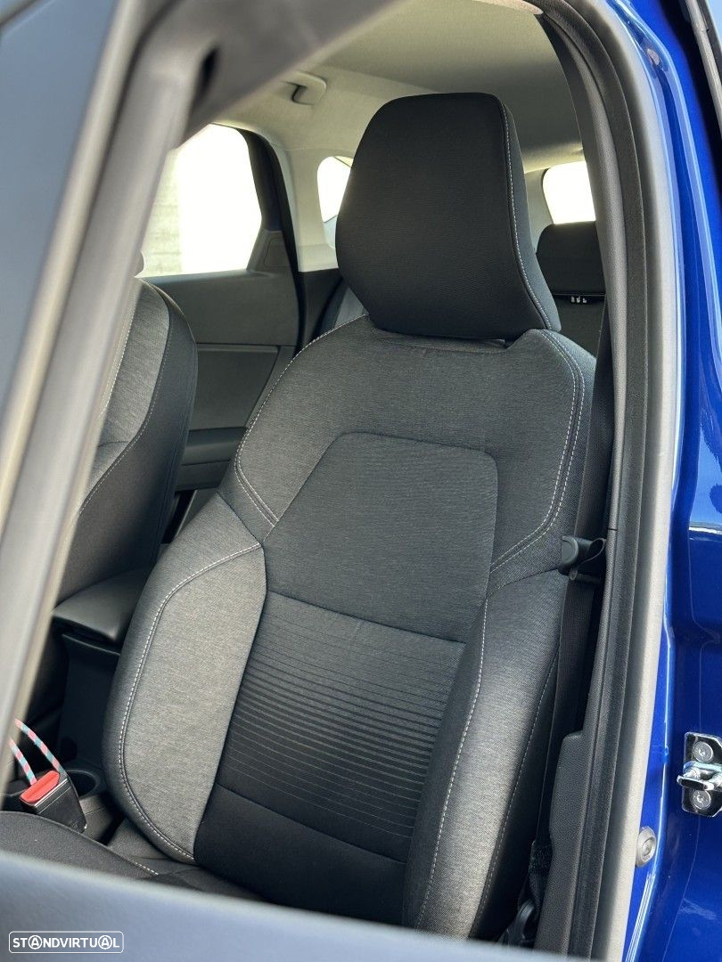 Renault Captur - 32