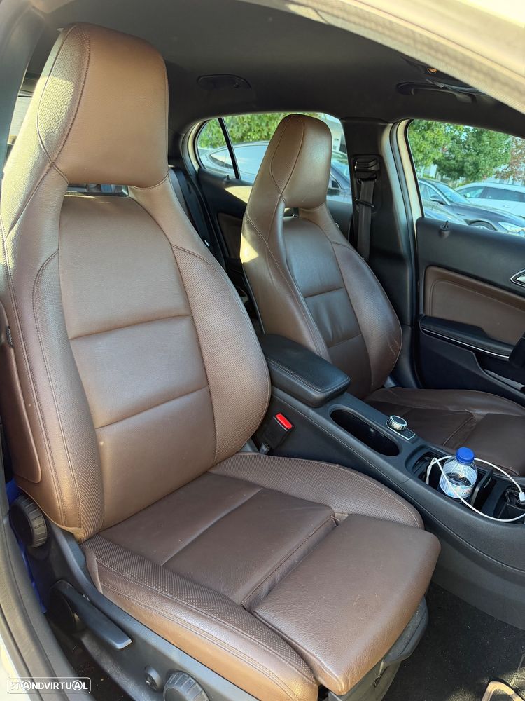 Mercedes-Benz GLA 200 (CDI) d 4Matic 7G-DCT Urban - 7