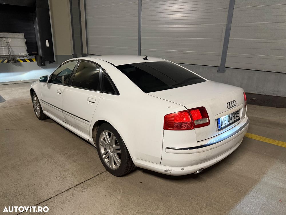 Audi A8 - 4