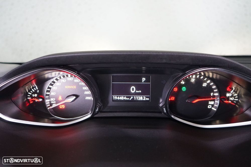 Peugeot 308 SW 1.6 BlueHDi Allure - 26