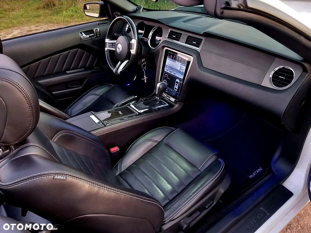 Ford Mustang 3.7 V6 Premium - 33