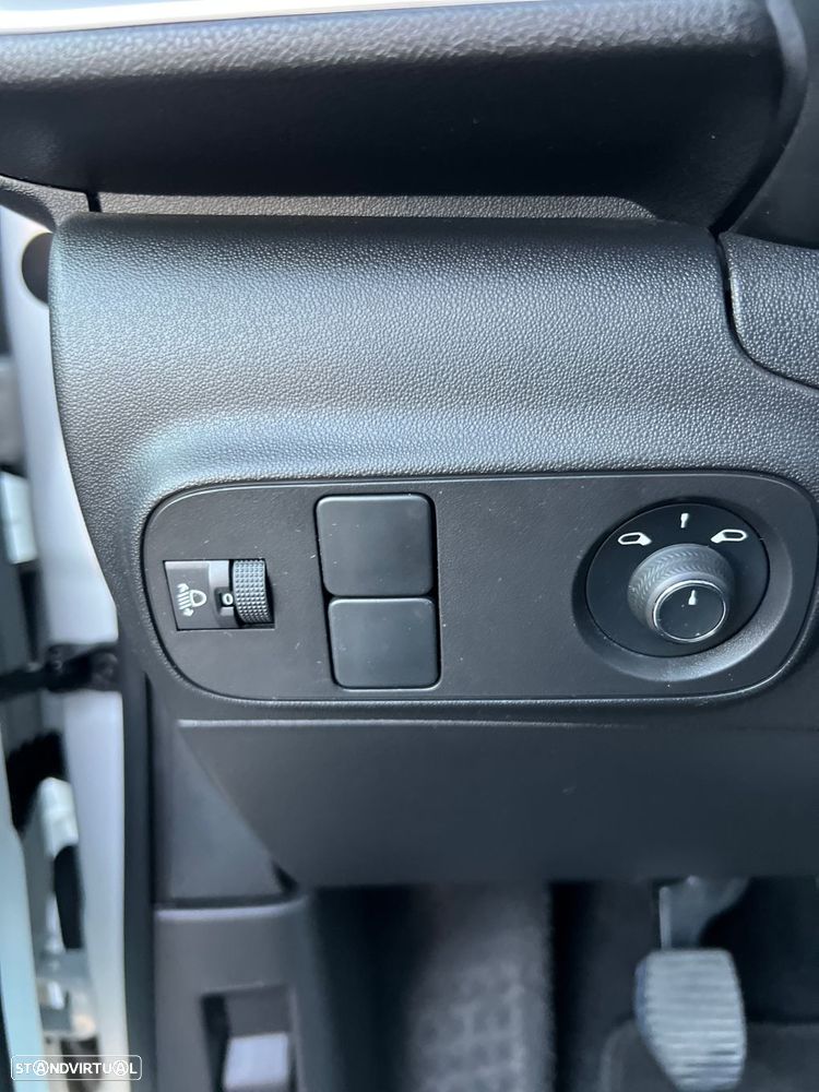 Citroën C3 1.2 PureTech C-Series - 21