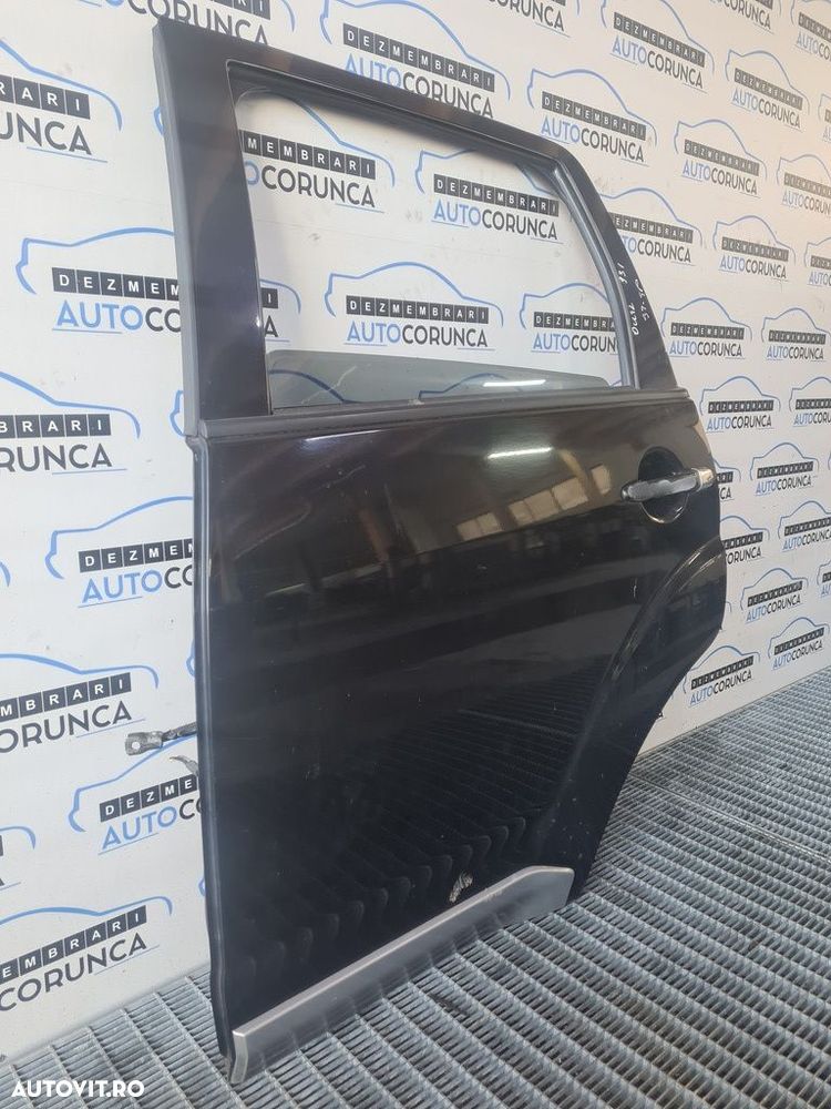 Usa Stanga Spate Mitsubishi Outlander 2007 - 2012 SUV 4 Usi NEGRU X42 (931) CU RUGINA - 2