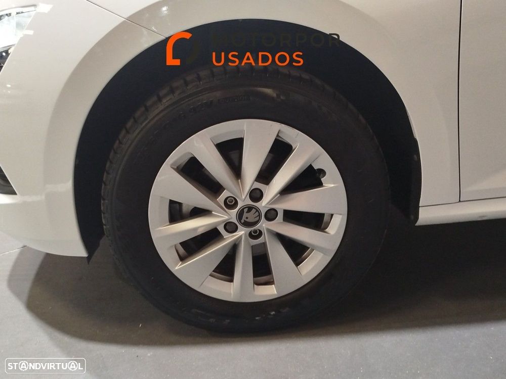 Skoda Kamiq 1.0 TSI Ambition DSG - 8