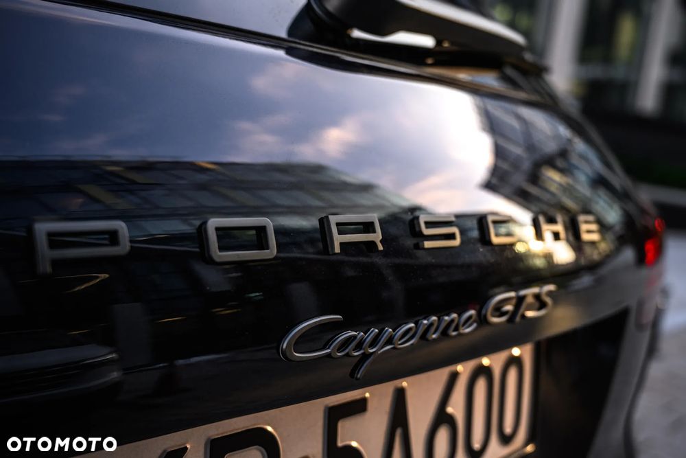 Porsche Cayenne - 20