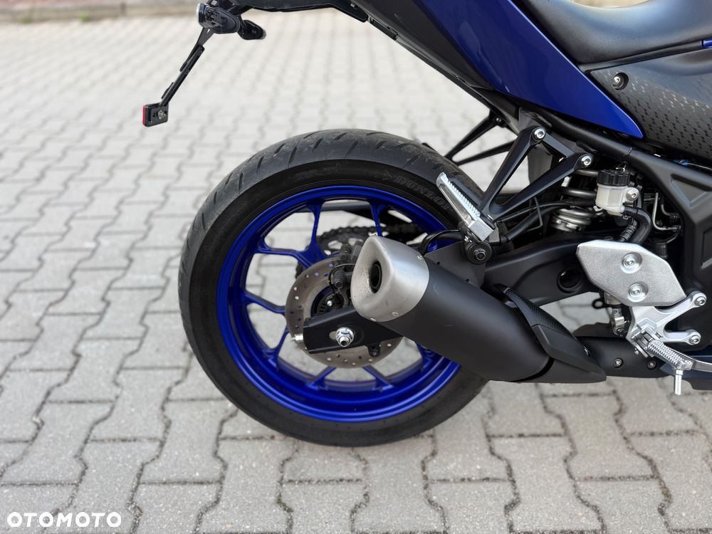 Yamaha R3 - 12