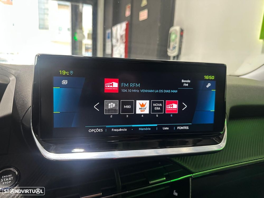 Peugeot e-2008 50 kWh Active Pack - 29